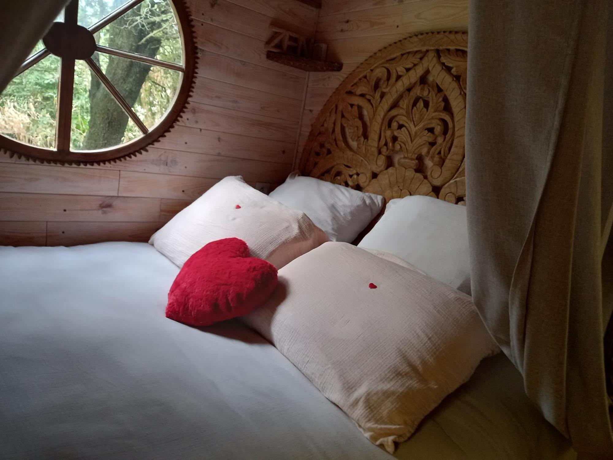 La Roulotte Du Petit Paradis Saint-Rémy-de-Provence Екстериор снимка