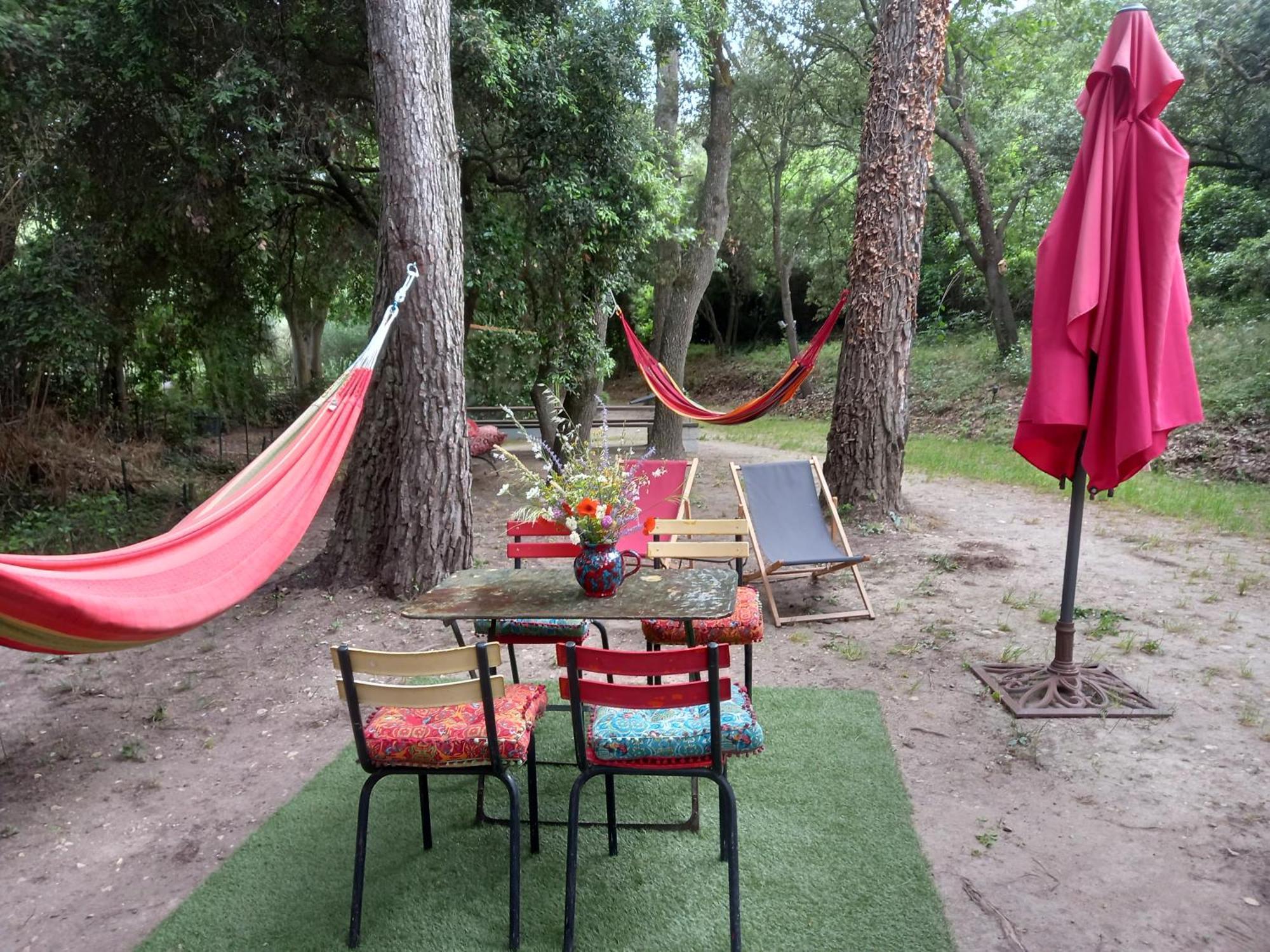 La Roulotte Du Petit Paradis Saint-Rémy-de-Provence Екстериор снимка
