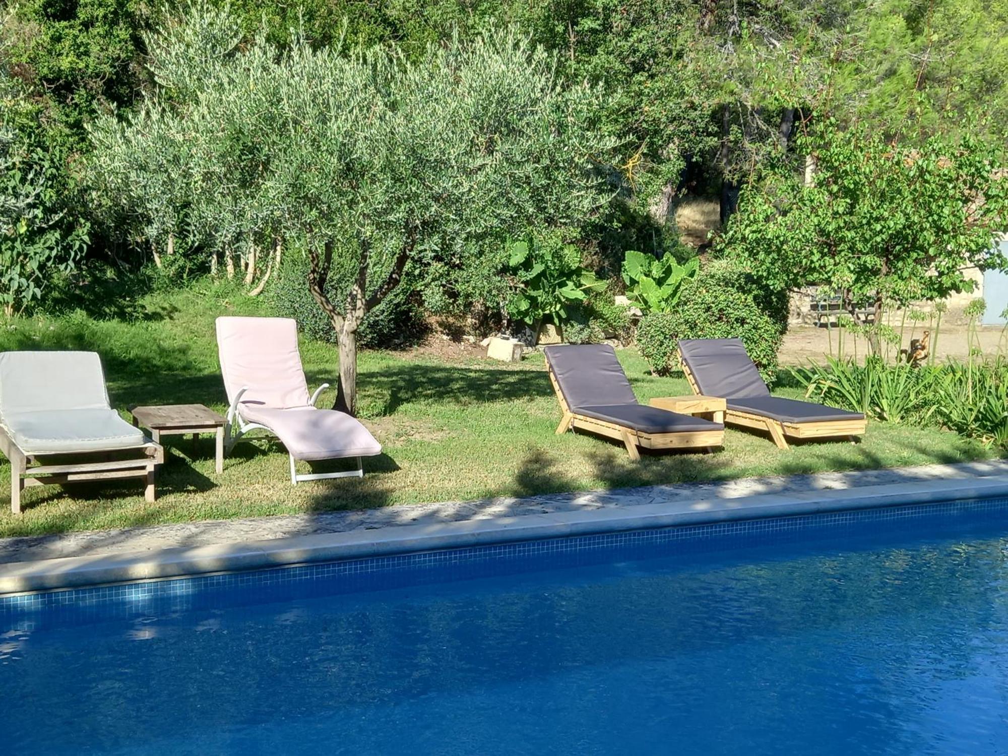 La Roulotte Du Petit Paradis Saint-Rémy-de-Provence Екстериор снимка